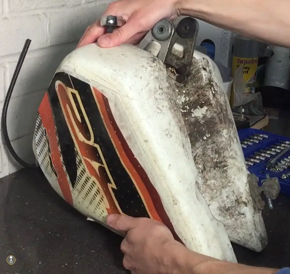How To Restore Plastic Dirt Bike Gas Tanks Project Dirt Bike