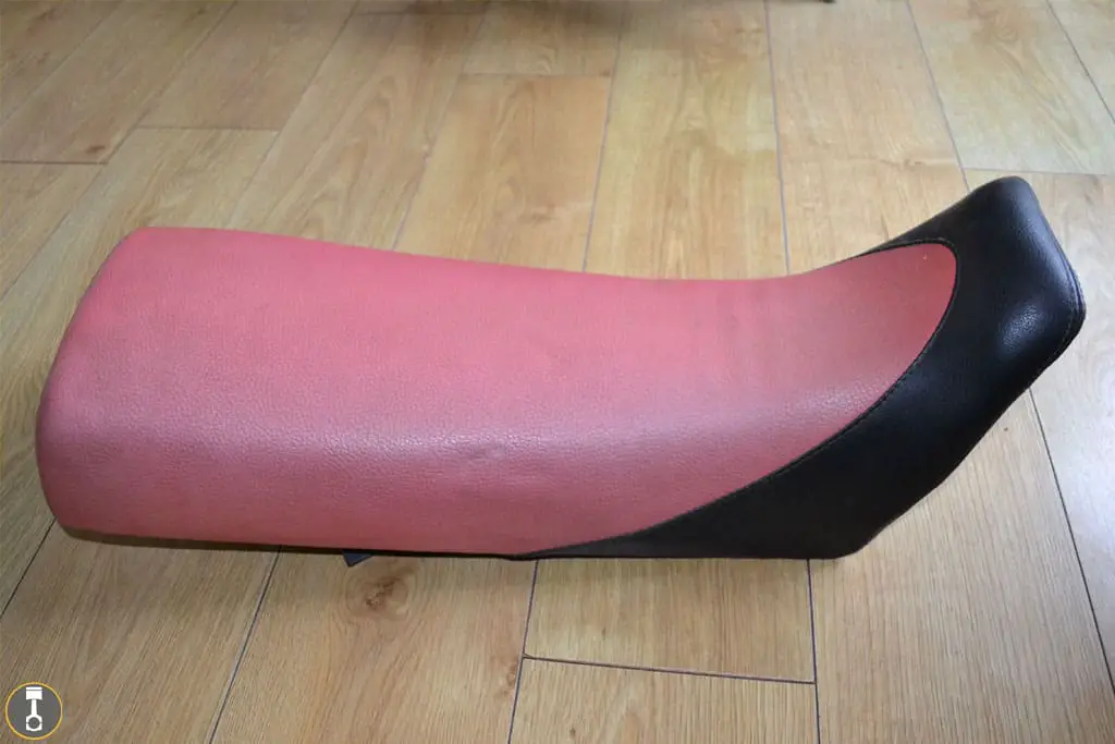 Dirt Bike Seat from Honda XR 250